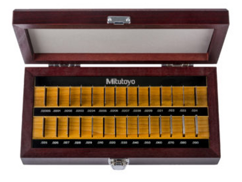 Mitutoyo 516-417-26 28pc Inch Square Thin Gage Block Set Grade 00