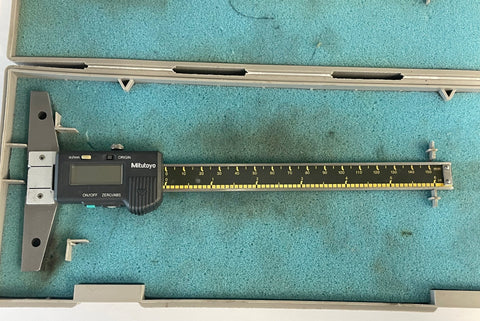 Mitutoyo 571-211-10 ABSOLUTE Digimatic Depth Gage, 0-6"/0-150mm Range, .0005"/0.01mm Resolution *USED/RECONDITIONED*