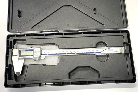 Mitutoyo 500-753-20 Digimatic Caliper, 0-8"/0-200mm Range, .0005/0.01mm Resolution *USED/RECONDITIONED*