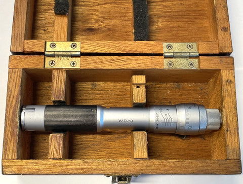 Mitutoyo 368-806 Holtest Three-Point Internal Micrometer, .8-1.0" Range, .0002" Graduation  *USED/RECONDITIONED*