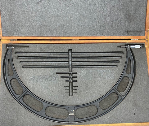 Starrett 224JRLZ Interchangeable Anvil Micrometer Set without Standards, 20-24" Range, .001" Graduation *USED/RECONDITIONED*